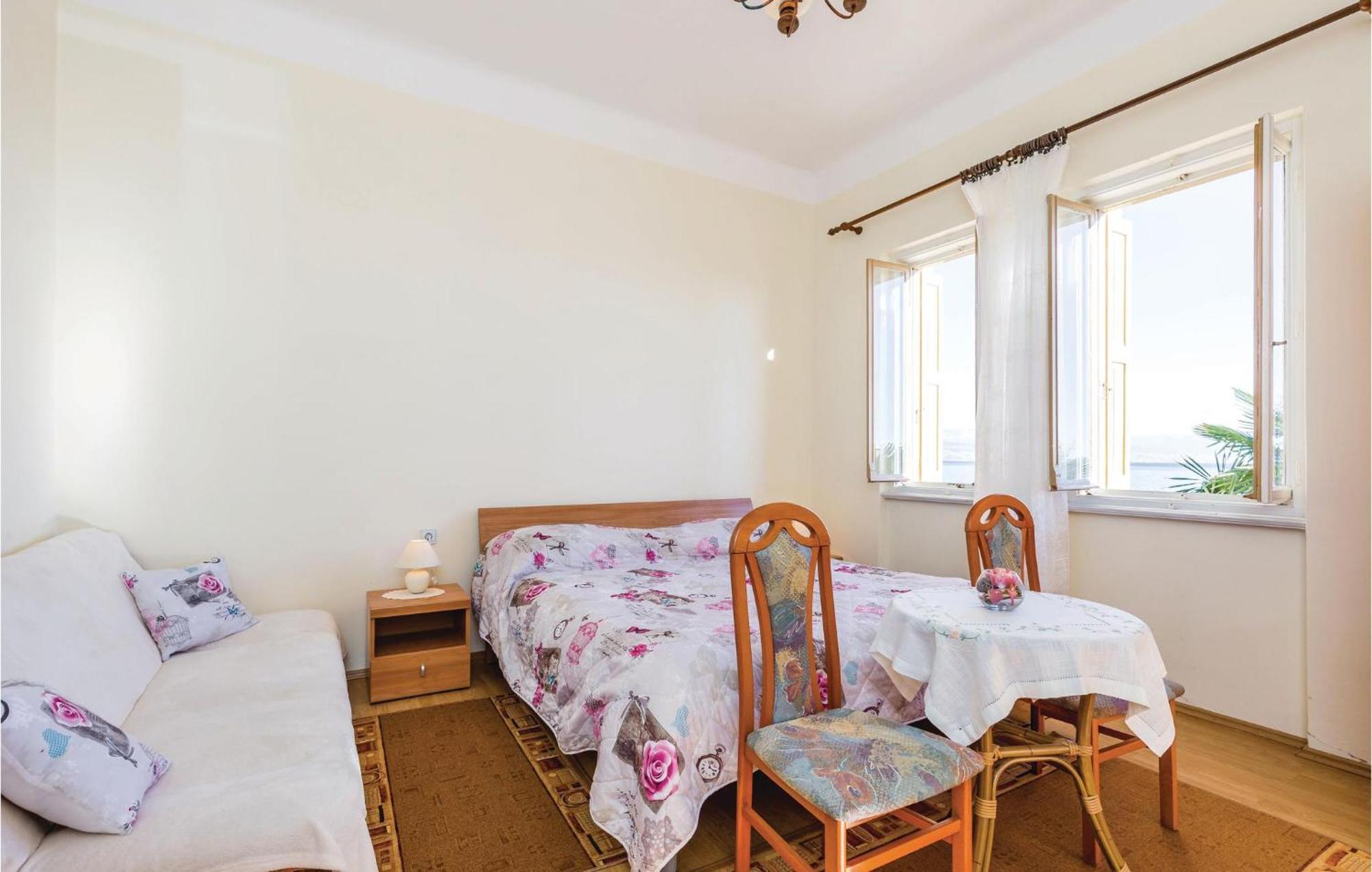Stunning Apartment In Lovran With Kitchen المظهر الخارجي الصورة